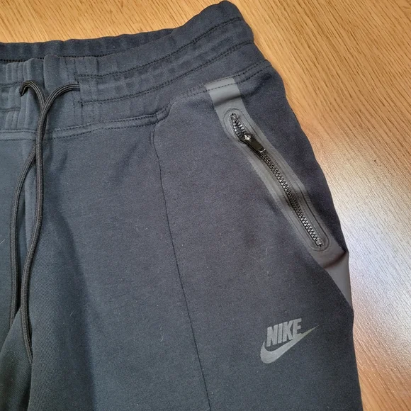 Men's Nike Tech Joggers - Picture 3 of 5